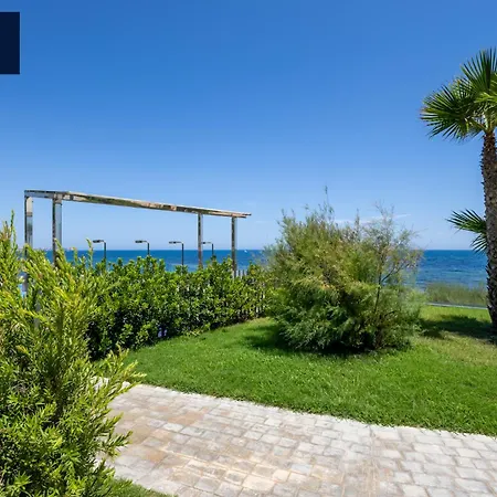 Apartamento Garden Breeze Punta Prima, 2min Walk, Family Friendly, 3 Pool A Garden, Jacuzzi